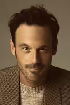 Scoot McNairy