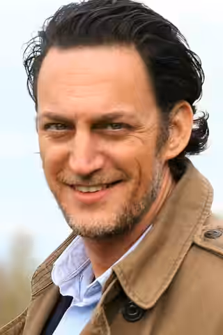 Yehezkel Lazarov