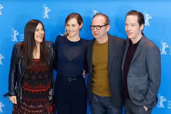 Beáta Palya, Cécile de France, Étienne Comar und Reda Kateb beim Photo Call zu Django bei der Berlinale 2017