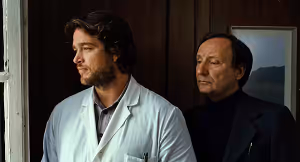 Ronald Zehrfeld und Rainer Bock in Barbara, 2012
