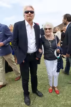 On Saturday 19th April, British Polo Day, presented by Land Rover, brings elegance, style and the best amateur traditions of polo to African soil with the inaug (2014)