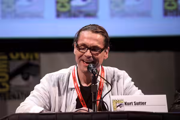 Kurt Sutter at the 2011 San Diego Comic-Con International in San Diego, California. Please attribute to Gage Skidmore if used elsewhere.