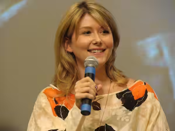 Jewel Staite (2008)