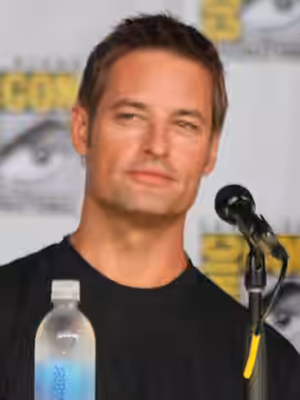 Josh Holloway (Gabriel) (2013)