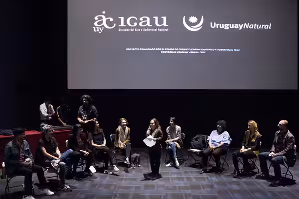 Martes 6 de diciembre de 2016.En el marco de la Semana Fénix, en el Faro Aragón (Cine Corregidora), se llevó a cabo una conferencia sobre las artes y oficios en