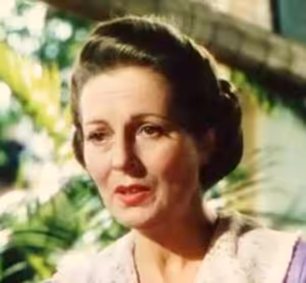 Nora Swinburne