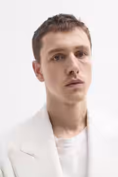 Harris Dickinson