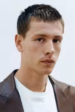 Harris Dickinson