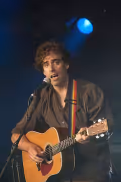 Comedy actor Stephen Mangan was at Cambridge Folk Festival to perform with Richard Thompson as part of Sky Arts' series 'First Love'. I was commissioned to foll (2011)