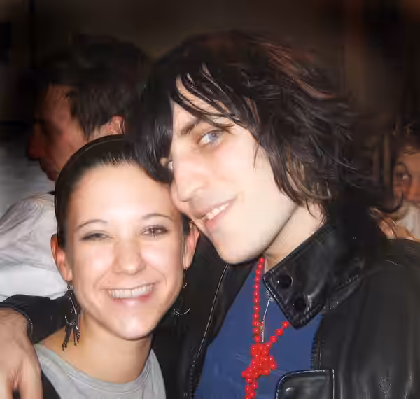 Noel Fielding (right)he drinks baileys from a shooooooeeee!!! (2006)