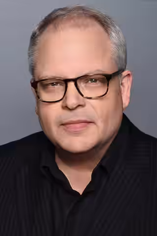 Manny Coto