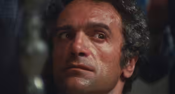 Scena dal film Il tuo vizio è una stanza chiusa e solo io ne ho la chiave (1972)