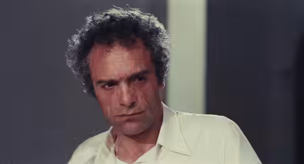 Scena dal film Il tuo vizio è una stanza chiusa e solo io ne ho la chiave (1972)