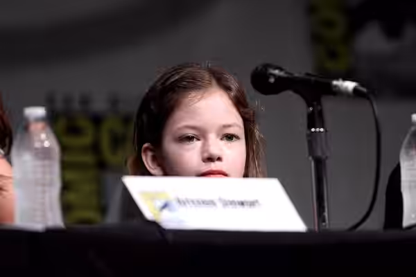 Mackenzie Foy speaking at the 2012 San Diego Comic-Con International in San Diego, California. Please attribute to Gage Skidmore if used elsewhere.