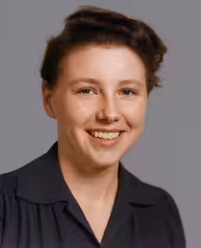 Исходник — https://commons.wikimedia.org/wiki/File:Leigh_Brackett_1941.JPG (2025)