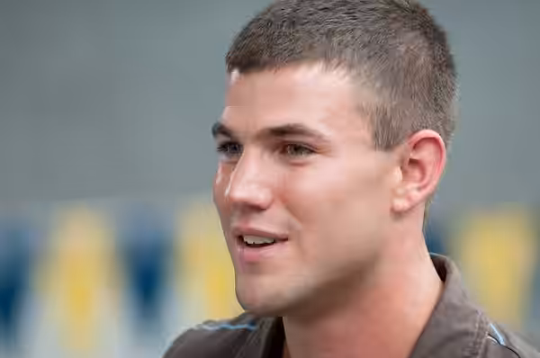 Austin Stowell