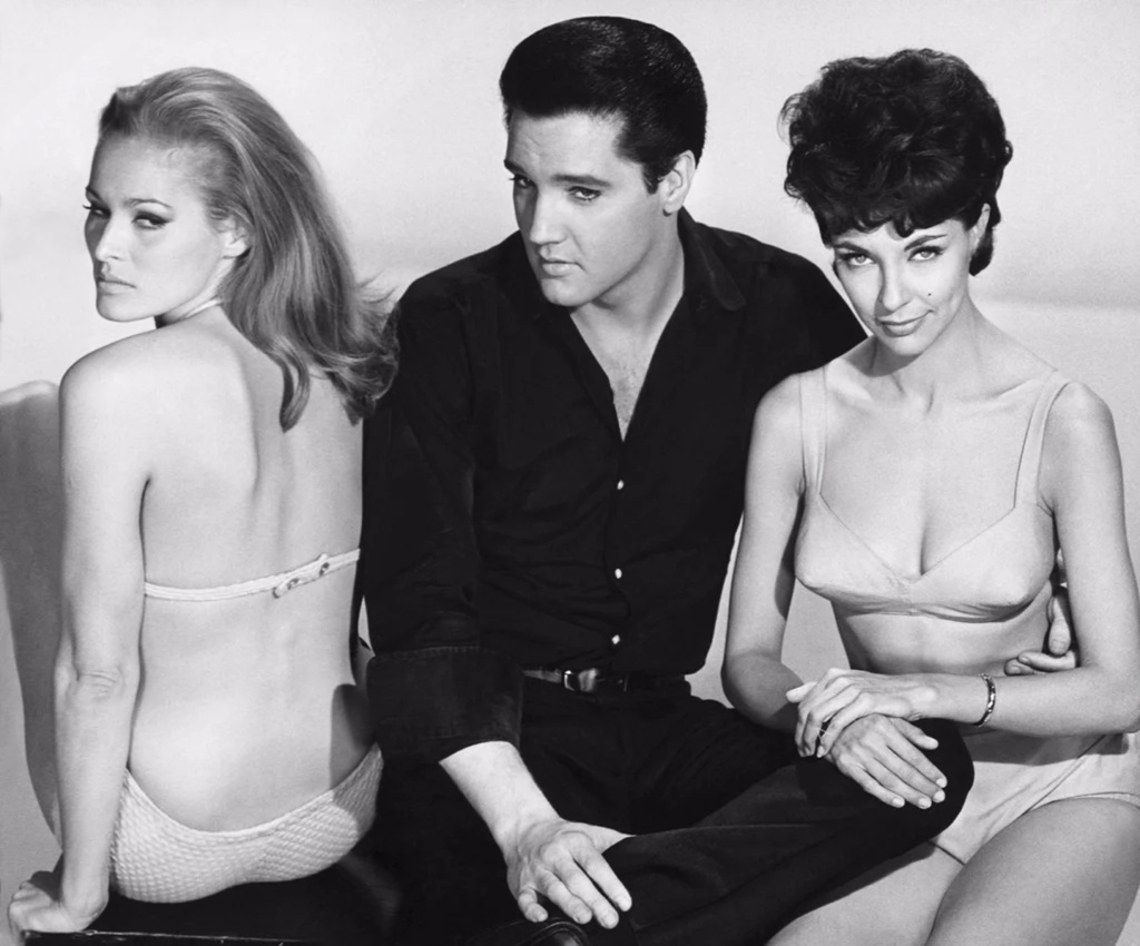Elvis Presley with Ursula Andress &amp; Elsa Cárdenas in Fun in Acapulco (1963)