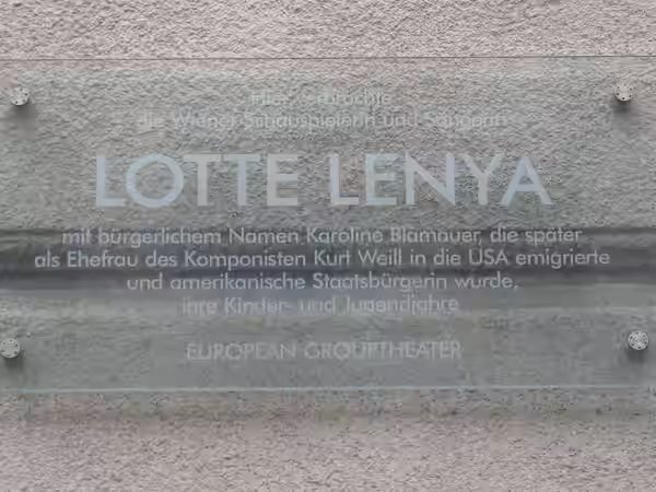Gedenktafel für Lotte Lenya in der Ameisgasse 38 in Wien-Penzing. (2014)
