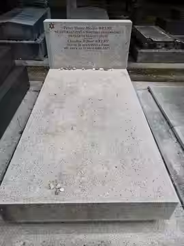 Tombe de Claudine Auger au cimetière du Montparnasse. (2021)