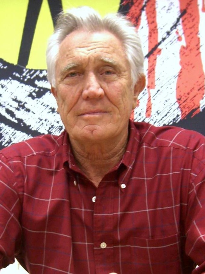Actor George Lazenby at the November 2008 Big Apple Convention in Manhattan. This photo was created by Luigi Novi. It is not in the public domain, and use of th