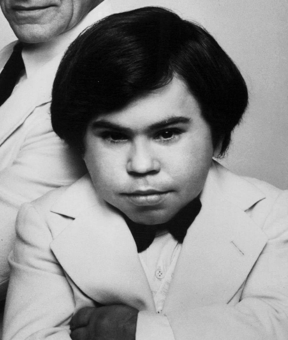 Photo of Ricardo Montalban as Mr. Roarke and Herve Villechaize as Tattoo from the made for television movie Return to Fantasy Island. The made for television fi (2024)