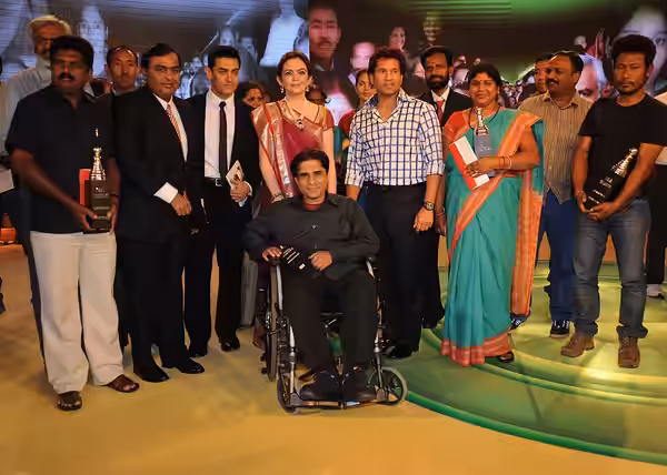 Winners of the Real Heroes Awards, 2012 given for their contribution towards the betterment of the Society. This is an Indian Award.