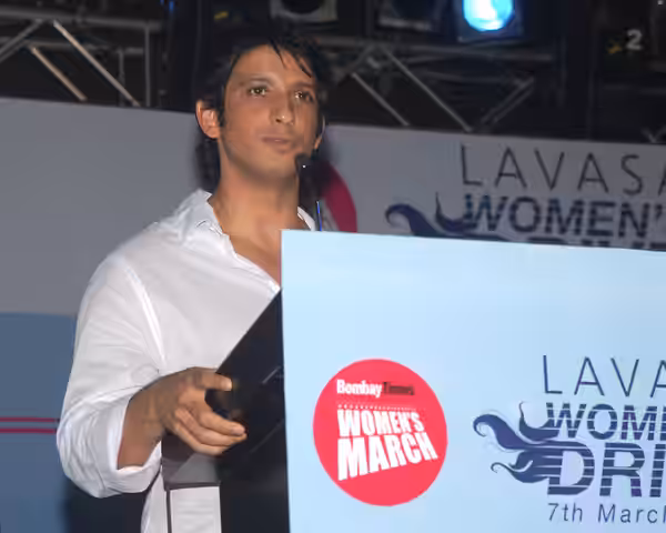 Sharman Joshi at Lavasa Women's Drive (2010)