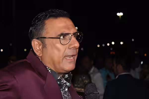 Boman Irani. International Indian Film Academy awards Green Carpet; (MetLife Stadium) in East Rutherford, New Jersey #IIFA2017 #IIFA