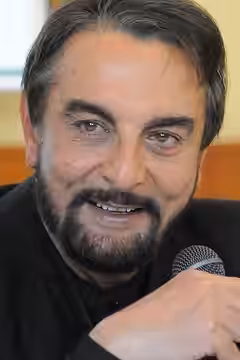 Kabir Bedi