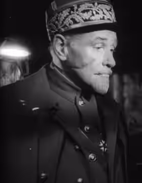 George Macready in trailer for "Paths of Glory" (1957) (2013)