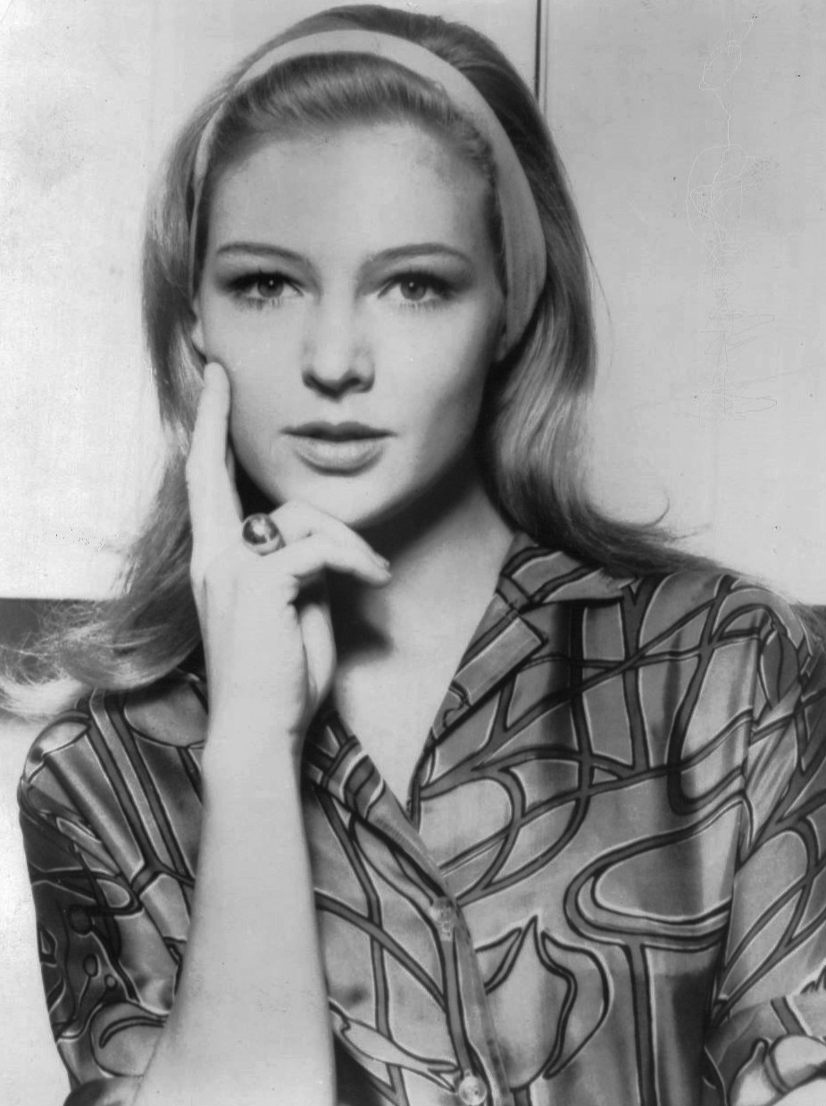 Photo of Joanna Pettet from a role on the daytime drama The Doctors. (1965)