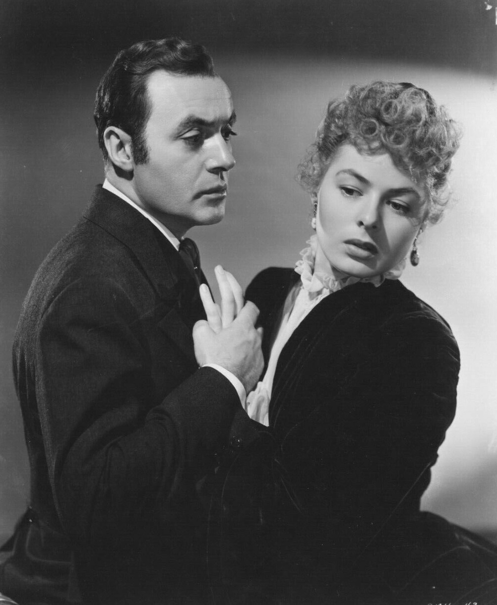 Charles Boyer and Ingrid Bergman in the American psychological thriller film Gaslight (1944)