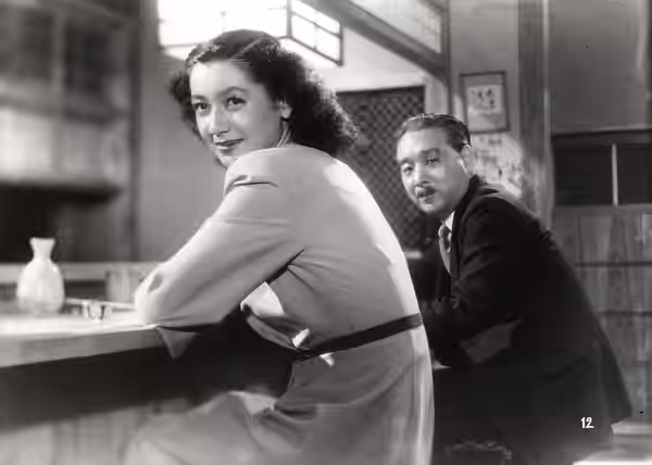 Setsuko Hara and Masao Mishima in Late Spring (晩春) directed by Yasujirō Ozu, 1949
