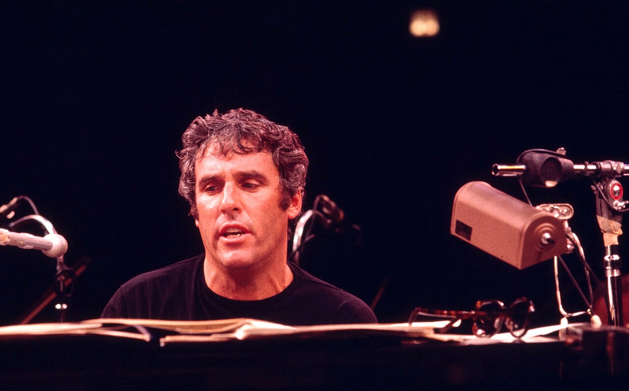 Title: Burt Bacharach, composer, song writer, rehearsal, L.I., N.Y. Creator(s): Gotfryd, Bernard, photographer Date Created/Published: [1975] Medium: 1 photogra