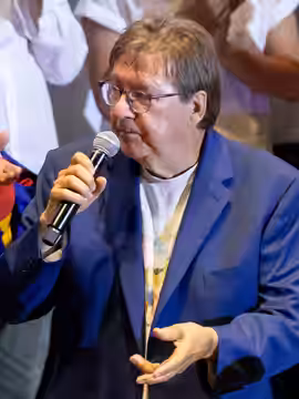 Rémy Girard lors de la première mondiale du film Ababouiné. (2024)