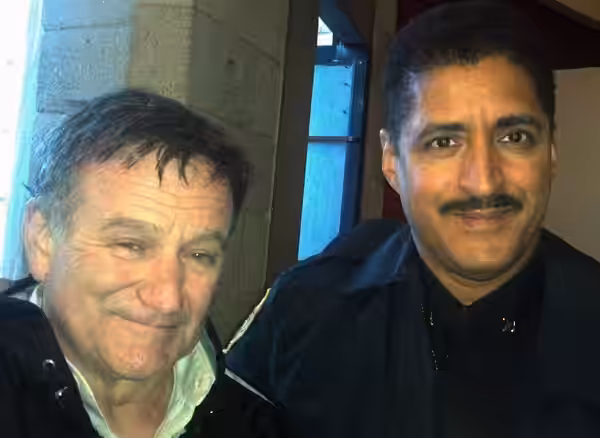 Robin Williams with actor KirkTaylor (2020)
