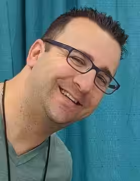 Phillip Glasser at GalaxyCon Louisville in 2019