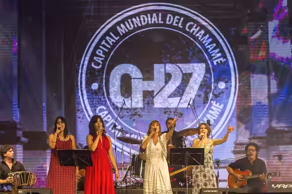 Corrientes, 26 de Enero de 2017 Elena Rogers, Soledad Villamil, Hilda Lizarazu, Valeria Gomez participaron de la 27 Fiesta Nacional del Chamamé en la ciudad de 