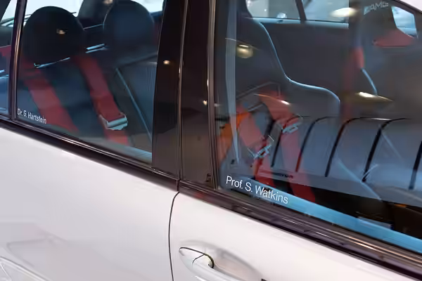 2001 Mercedes-Benz C32 AMG T-Model Formula One Medical Car (2001-2003) (2013)