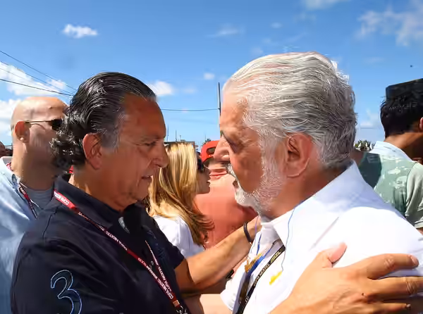 Galvão Bueno e Jaques Wagner. (2009)