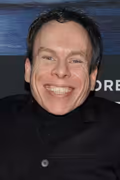 Warwick Davis