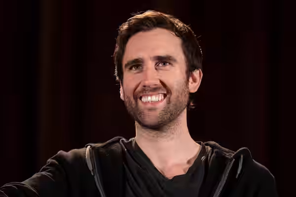 Matthew Lewis speaking with attendees at the 2019 Phoenix Fan Fusion at the Phoenix Convention Center in Phoenix, Arizona. Please attribute to Gage Skidmore if 