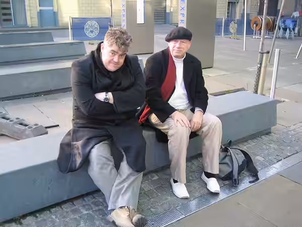 When I asked "Is it OK to take a photo?" Mr Innes replied: "Yes, there's a really nice building OVER THERE!" (2006)
