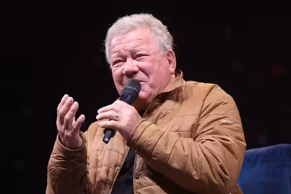 William Shatner speaking with attendees at the 2023 Phoenix Fan Fusion at the Phoenix Convention Center in Phoenix, Arizona. Please attribute to Gage Skidmore i