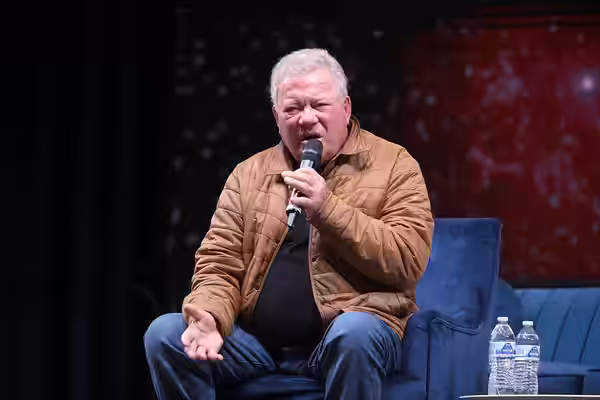 William Shatner speaking with attendees at the 2023 Phoenix Fan Fusion at the Phoenix Convention Center in Phoenix, Arizona. Please attribute to Gage Skidmore i