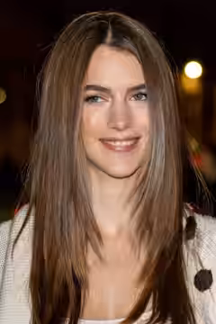 Chloe East