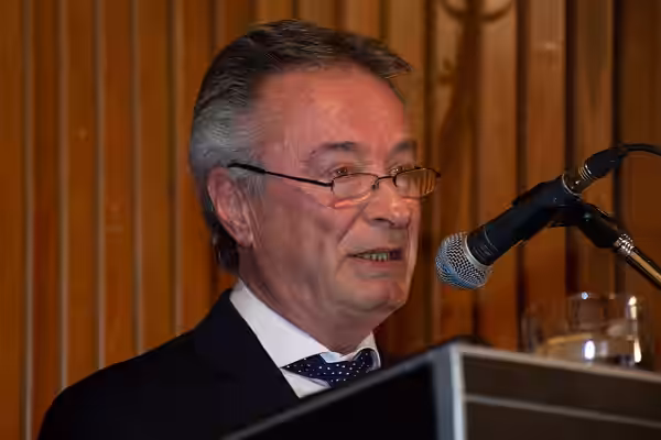 Academician Oscar Martinez at a public reception in Buenos Aires. 6 June, 2019. Picture by Carlos Mei / Secretaria de Cultura de la Nacion.