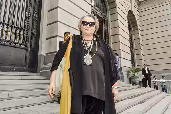 Buenos Aires, 21 de mayo de 2015 – En el marco de las celebraciones por un nuevo aniversario de la Revolución de Mayo, bajo el lema “El mismo Sol, la misma Patr