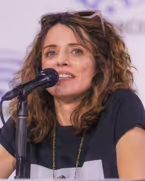 Alanna Ubach