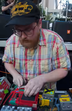 Flickr Tags: Dan Deacon 80/35 Des Moines Iowa Electronic Console Synthesizer Keyboard Pedals Tape Chords Color Plaid Kum &amp; Go music festival 6/7/12 June 7 L (2012)